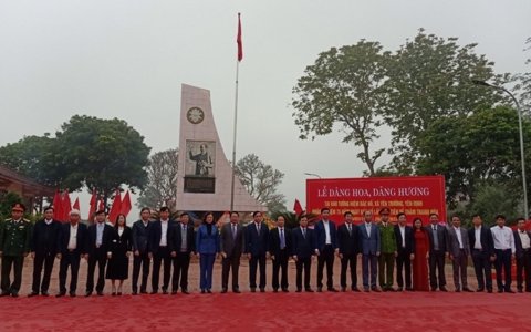 Tổ đại biểu số 02 - HĐND huyện tiếp xúc với cử tri  xã Yên Trường